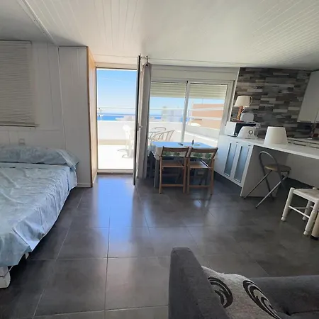 Estudio Atico En Urbanizacion Apartment *